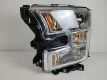 Laden Sie das Bild in den Galerie-Viewer, Frontscheinwerfer Ford RZV76557 FALSE Scheinwerfer Headlight SCH8064963137yv