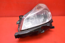Laden Sie das Bild in den Galerie-Viewer, Frontscheinwerfer Renault Clio III 7701061071 Links Scheinwerfer Headlight SCH8025865579ka