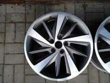 Load image into Gallery viewer, 1x Alufelge 18 Zoll 7.5&quot; 5x112 51ET Glanz Grau 5F0601025E Mg Leon Rim Wheel