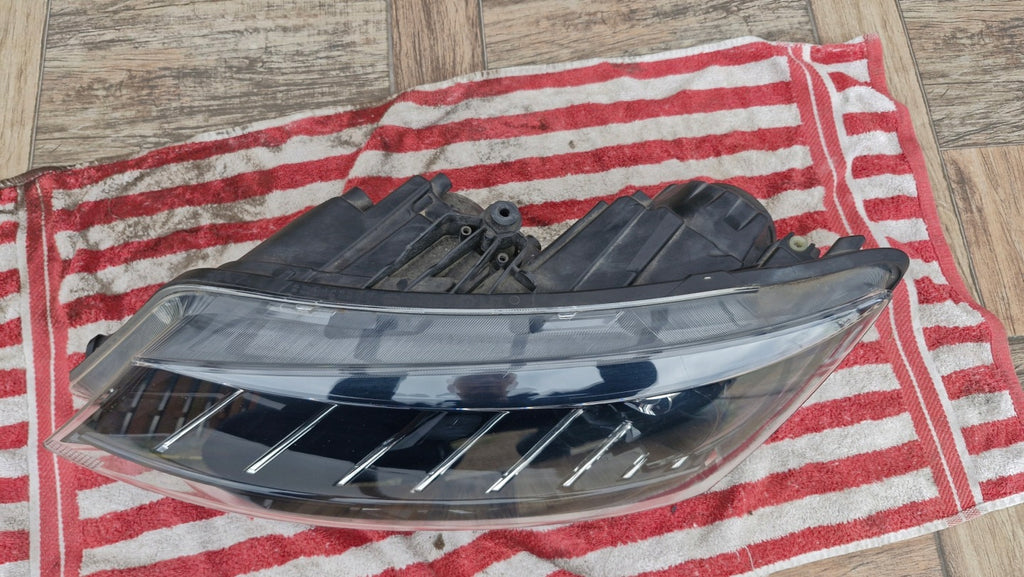 Frontscheinwerfer Skoda Fabia III 6V1941015B Links Scheinwerfer Headlight SCH9667661458et