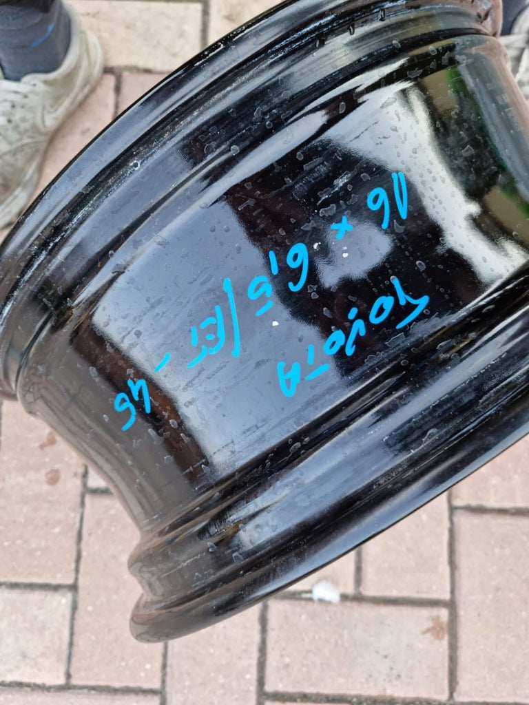 1x Alufelge 16 Zoll 6.5" 5x114.3 46ET Toyota Rim Wheel FEL2837014728gh