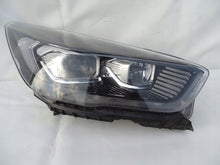 Laden Sie das Bild in den Galerie-Viewer, Frontscheinwerfer Ford Kuga 90156445 90156447 Xenon Rechts oder Links SCH9399975427oq