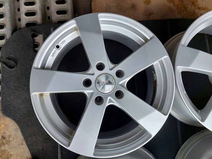 4x Alufelge 17 Zoll 7.5" 5x120 42ET RC17-757 BMW F33 E36 Insignia T6 T5 FEL1859235294rl