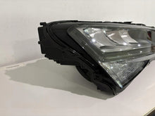 Laden Sie das Bild in den Galerie-Viewer, Frontscheinwerfer Skoda Superb III 3V1941016C LED Rechts Scheinwerfer Headlight SCH1622737776ug
