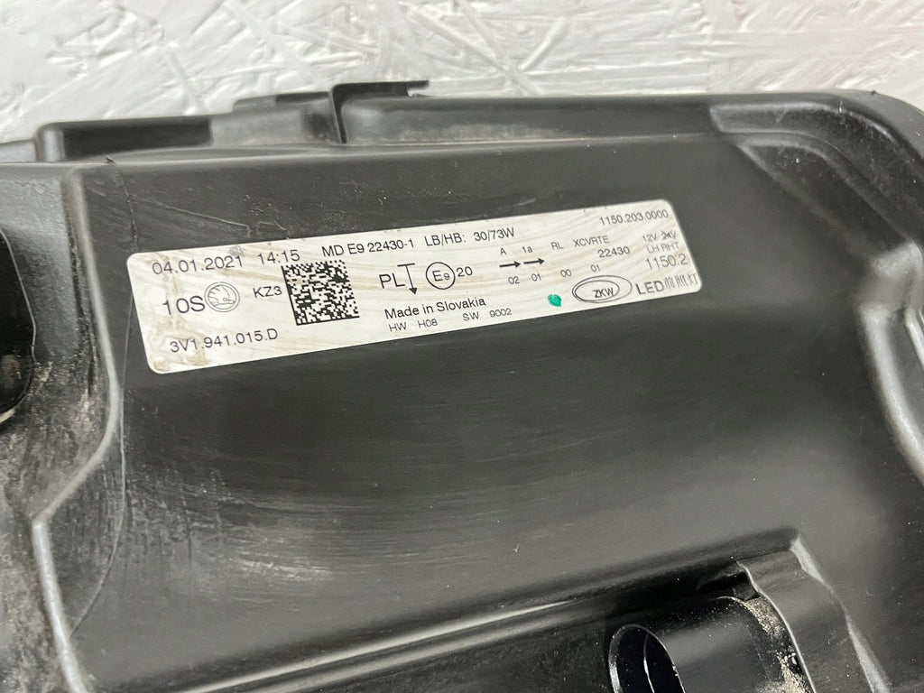 Frontscheinwerfer Skoda Superb III 3V1941015D Full LED Links Headlight