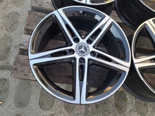 Laden Sie das Bild in den Galerie-Viewer, 4x Alufelge 18 Zoll 7.5" 5x112 49ET Glanz Schwarz A1774010700 Mercedes-Benz Cla FEL8396239620sw