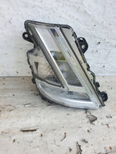 Load image into Gallery viewer, Frontscheinwerfer Volvo 24056510 LED Rechts Scheinwerfer Headlight SCH6698101163nv