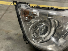 Load image into Gallery viewer, Frontscheinwerfer Mercedes-Benz A9608202339 Rechts Scheinwerfer Headlight SCH6172264673td