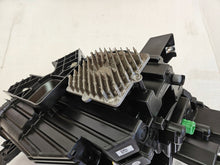 Laden Sie das Bild in den Galerie-Viewer, Frontscheinwerfer Maserati 06702930760 0030526422 LED Links Headlight SCH1328779981dq