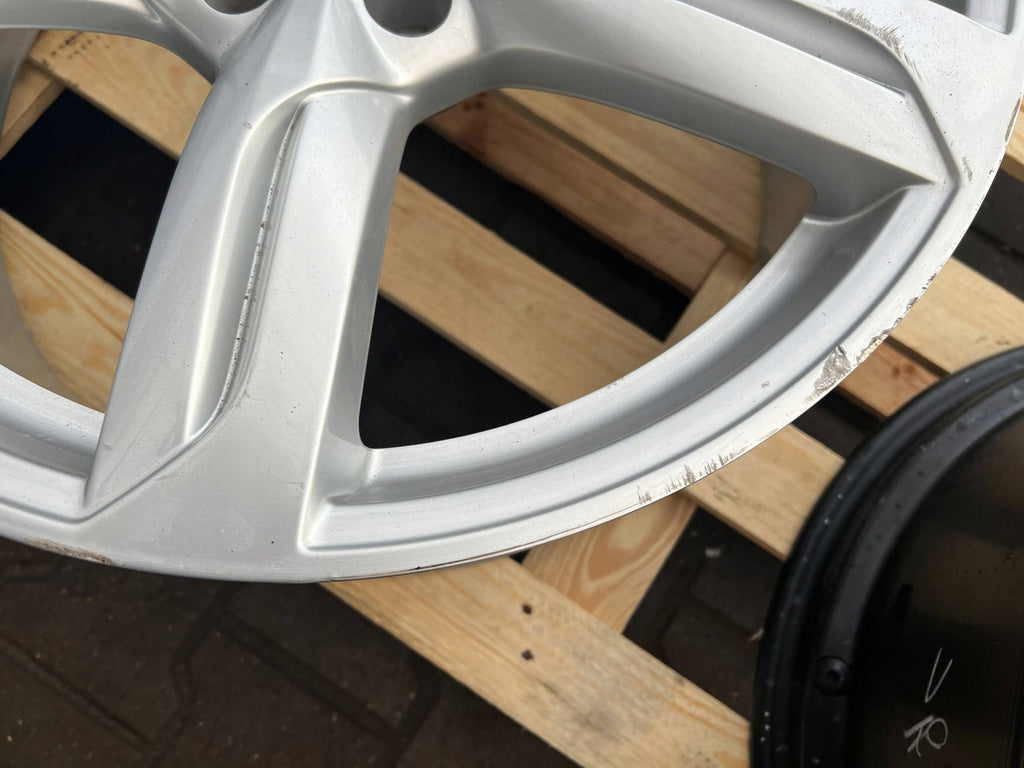 1x Alufelge 20 Zoll Schwarz 8R0601025D Audi Q5 Rim Wheel FEL1134699581wf