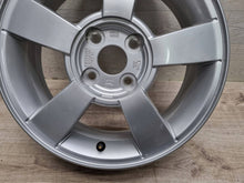 Laden Sie das Bild in den Galerie-Viewer, 1x Alufelge 15 Zoll 5.5" 4x100 46ET Glanz Silber 52910-1G250 Kia Rio Rim Wheel FEL2206294682ru