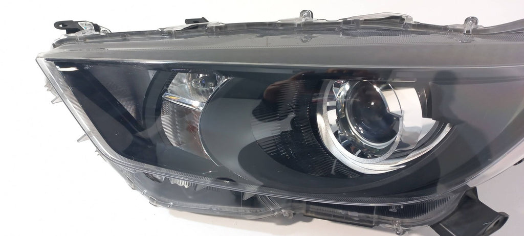 Frontscheinwerfer Toyota Yaris Links Scheinwerfer Headlight