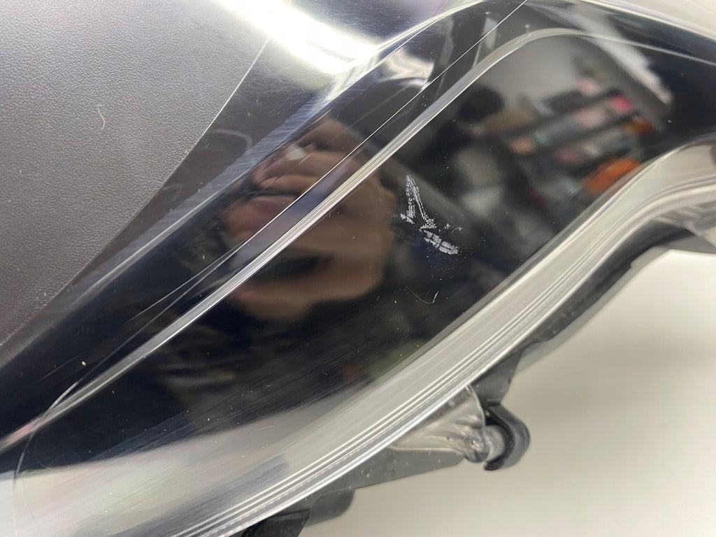 Frontscheinwerfer Toyota 4 Yaris K08D8 Full LED Ein Stück (Rechts oder Links)