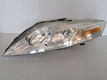 Laden Sie das Bild in den Galerie-Viewer, Frontscheinwerfer Ford Mondeo 7S71-13W030-AK Links Scheinwerfer Headlight SCH9075135818iz