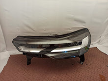 Load image into Gallery viewer, Frontscheinwerfer Renault Captur II 260604753R Full LED Links Headlight SCH8510683110fa