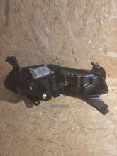 Laden Sie das Bild in den Galerie-Viewer, Frontscheinwerfer Renault Megane E-Tech 260605490 LED Links Headlight SCH9232170460if