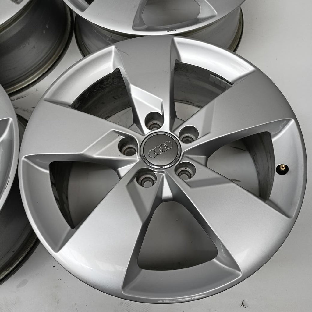 4x Alufelge 17 Zoll 7.0" 5x112 47ET Glanz Silber 8S0601025J Audi Tt Rim Wheel FEL1913182943nc