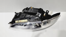 Laden Sie das Bild in den Galerie-Viewer, Frontscheinwerfer BMW 1 E88 E81 E87 7170291-02 Xenon Links Headlight