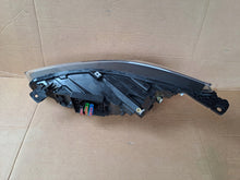 Laden Sie das Bild in den Galerie-Viewer, Frontscheinwerfer Ford Focus MX7B13E016AG Full LED Rechts Scheinwerfer Headlight SCH8664990554uw