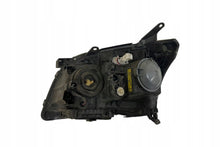 Laden Sie das Bild in den Galerie-Viewer, Frontscheinwerfer Toyota Avensis Rechts Scheinwerfer Headlight SCH9227610947eq
