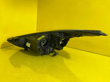 Laden Sie das Bild in den Galerie-Viewer, Frontscheinwerfer Hyundai Veloster 92102-2V160 Xenon Rechts Headlight SCH7089786353bk