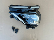 Laden Sie das Bild in den Galerie-Viewer, Frontscheinwerfer Citroën C4 III 9830649480 73243669 Links Headlight SCH7748555607oa