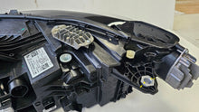 Laden Sie das Bild in den Galerie-Viewer, Frontscheinwerfer BMW 2 5A4224807 EES41BQ Rechts Scheinwerfer Headlight SCH3686515307oo