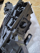 Laden Sie das Bild in den Galerie-Viewer, Frontscheinwerfer Audi Q3 8U0941033 Links Scheinwerfer Headlight