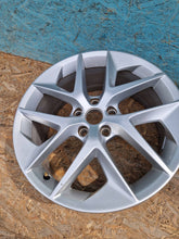 Load image into Gallery viewer, 1x Alufelge 18 Zoll 7.5" 5x112 51ET Glanz Silber 5F0601025F Seat Leon Rim Wheel FEL4509093598js