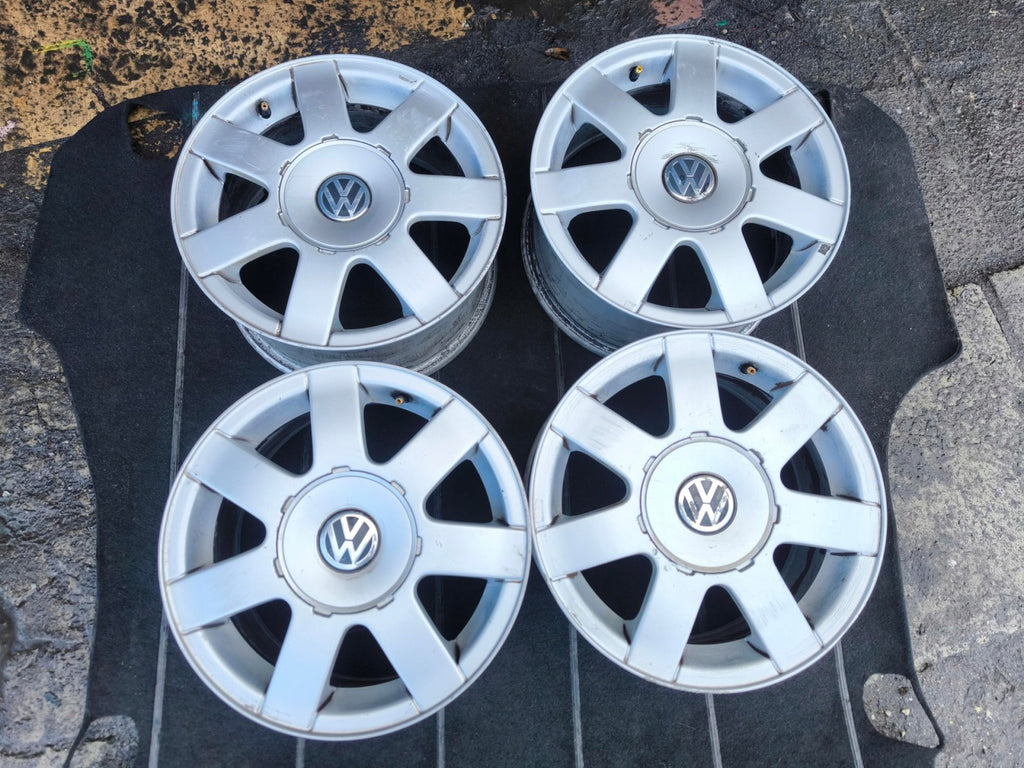 4x Alufelge 15 Zoll 7.0" 5x112 45ET 3B0601025A Audi A4 A3 Leon I Golf Rim Wheel FEL8601570424um