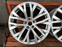 Laden Sie das Bild in den Galerie-Viewer, 1x Alufelge 18 Zoll 8.0&quot; 5x112 25ET Glanz Silber 760601025A VW Touareg Rim Wheel