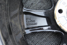 Laden Sie das Bild in den Galerie-Viewer, 1x Alufelge 17 Zoll 7.0&quot; 5x108 45ET Glanz Graphit JX7J-1007-D1A Ford Focus Mg