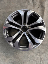 Load image into Gallery viewer, 1x Alufelge 17 Zoll 7.5&quot; 5x112 36ET A2534010600 Mercedes-Benz Glc Rim Wheel