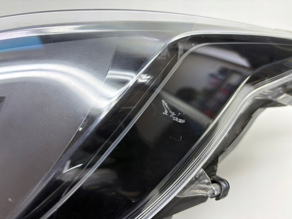 Frontscheinwerfer Toyota IV Yaris EUK0-6 Links Scheinwerfer Headlight SCH9326392238ow