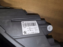 Laden Sie das Bild in den Galerie-Viewer, Frontscheinwerfer Peugeot 308 9677523080-00 Links Scheinwerfer Headlight SCH9408694989vx