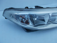 Laden Sie das Bild in den Galerie-Viewer, Frontscheinwerfer Renault Laguna II 8200002845 LED Ein Satz Headlight