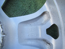 Load image into Gallery viewer, 1x Alufelge 17 Zoll 6.5" 5x114.3 54ET Glanz Silber 529101K200 Hyundai Ix20 FEL8890974811us