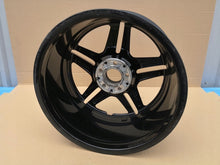 Laden Sie das Bild in den Galerie-Viewer, 1x Alufelge 18 Zoll 8.0" 5x112 43ET A2134016300 Mercedes-Benz W213 Rim Wheel FEL2453726514pa