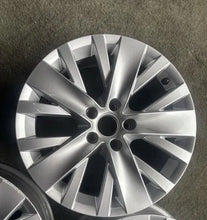 Load image into Gallery viewer, 1x Alufelge 17 Zoll 7.0" 5x112 43ET 5N0601025AC VW Tiguan Rim Wheel FEL1267109958kn