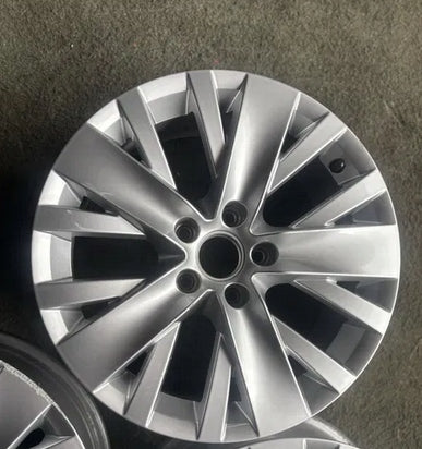 1x Alufelge 17 Zoll 7.0" 5x112 43ET 5N0601025AC VW Tiguan Rim Wheel FEL1267109958kn