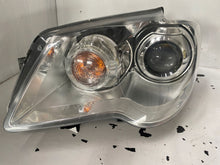 Laden Sie das Bild in den Galerie-Viewer, Frontscheinwerfer VW Touran 1T1941751A Xenon Links Scheinwerfer Headlight