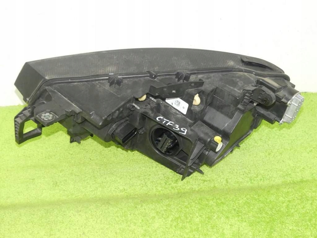 Frontscheinwerfer VW Id.4 11B941036G Rechts Scheinwerfer Headlight SCH9960811578pb