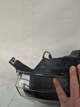 Laden Sie das Bild in den Galerie-Viewer, Frontscheinwerfer Ford Ranger EB3B-13W030 Links Scheinwerfer Headlight SCH5569978675kl