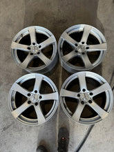 Laden Sie das Bild in den Galerie-Viewer, 4x Alufelge 17 Zoll 8.0" 5x120 18ET Rim Wheel FEL9660004839rp