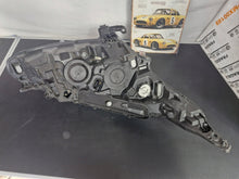 Laden Sie das Bild in den Galerie-Viewer, Frontscheinwerfer Peugeot 208 90132563 Links Scheinwerfer Headlight SCH5024511511fz