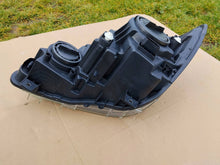 Laden Sie das Bild in den Galerie-Viewer, Frontscheinwerfer Mercedes-Benz Sprinter A9068202461 Rechts Headlight SCH2471301014nj