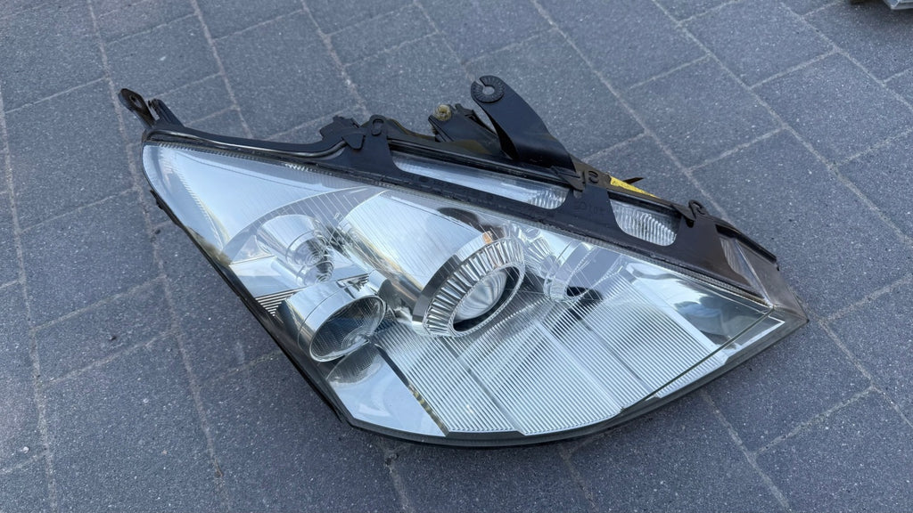 Frontscheinwerfer Ford Focus 2M5113100DC 2M5113100 Xenon Rechts Headlight SCH3386131070sb