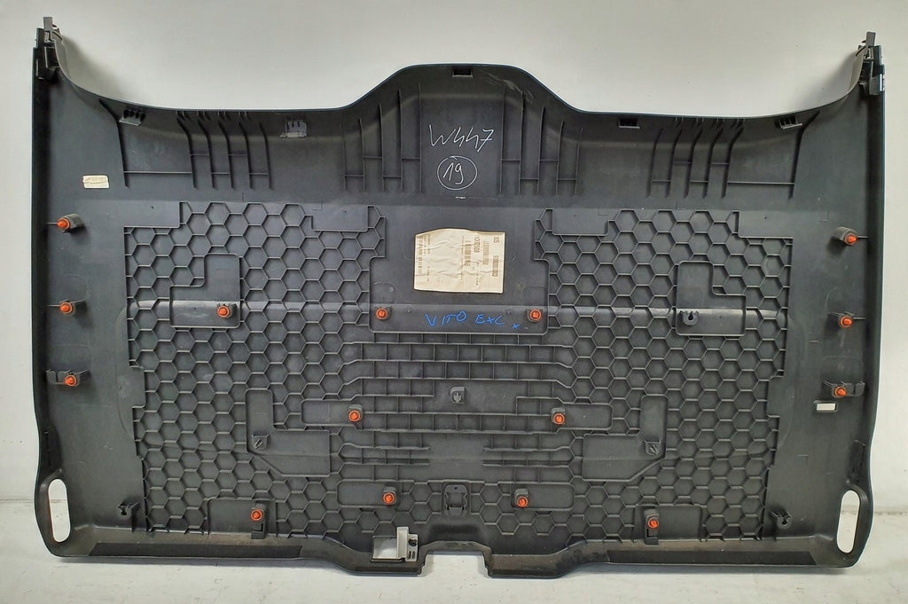 Heckklappe Mercedes-Benz Vito W447 A4477400151 Rückseite kofferraumklappe