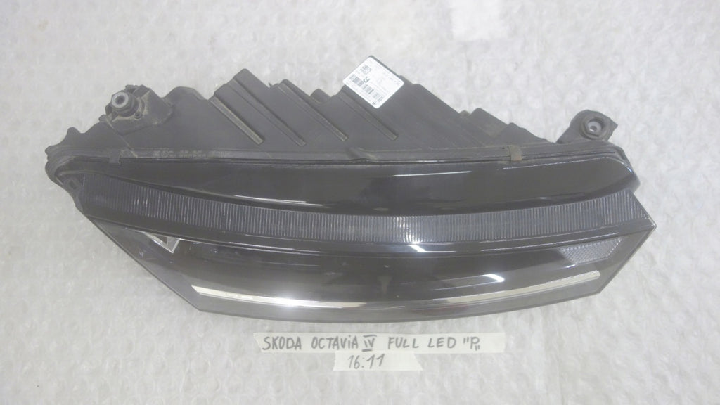 Frontscheinwerfer Skoda Octavia IV 5E4941016 LED Rechts Scheinwerfer Headlight SCH9391437797ii