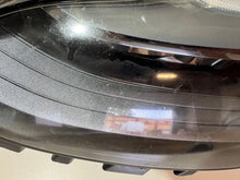 Laden Sie das Bild in den Galerie-Viewer, Frontscheinwerfer Tesla 3 GRG1514952-00 Links Scheinwerfer Headlight